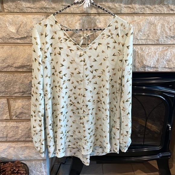 Lauren Conrad v-neck and v-back long sleeve floral blouse size XS - Picture 5 of 5